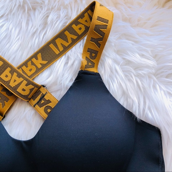 Adidas x Ivy Park // Cutout Sports Bra - Picture 9 of 13